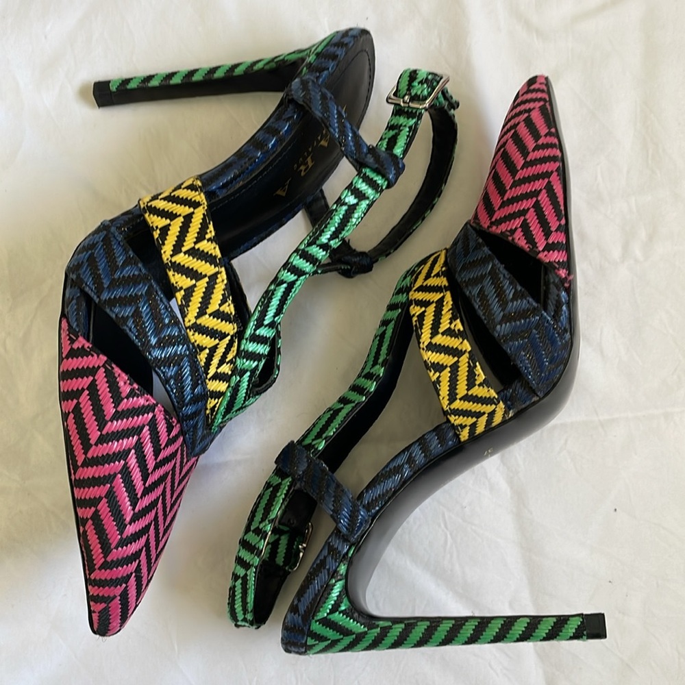 Zara Trafaluc Sling Back heels sz 37
